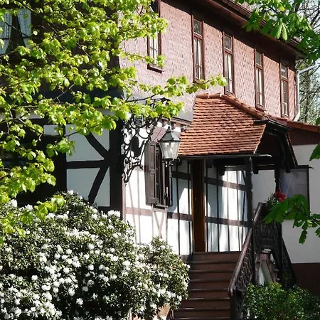 Gæstehus Waldgasthof Reußenkreuz 3*